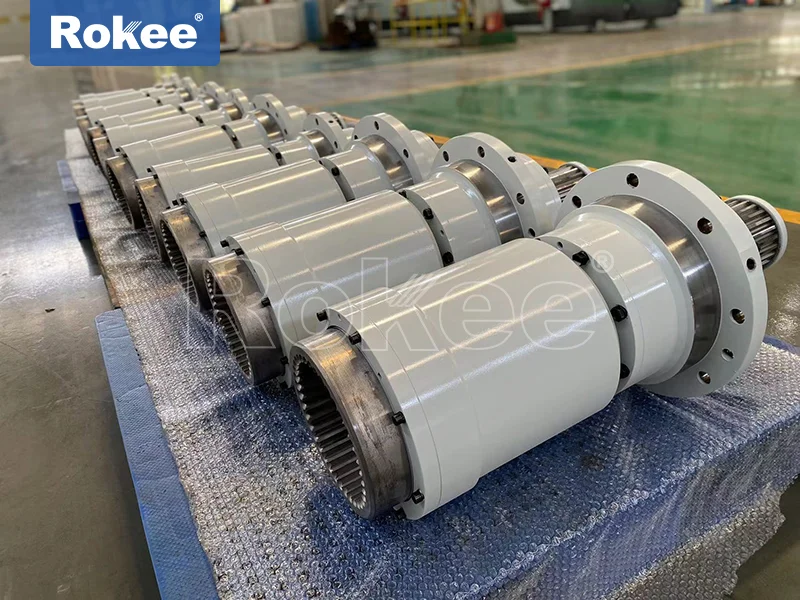 Precise Transmission Of PU Sandwich Panel Line Assisted By Barrel Gear Coupling