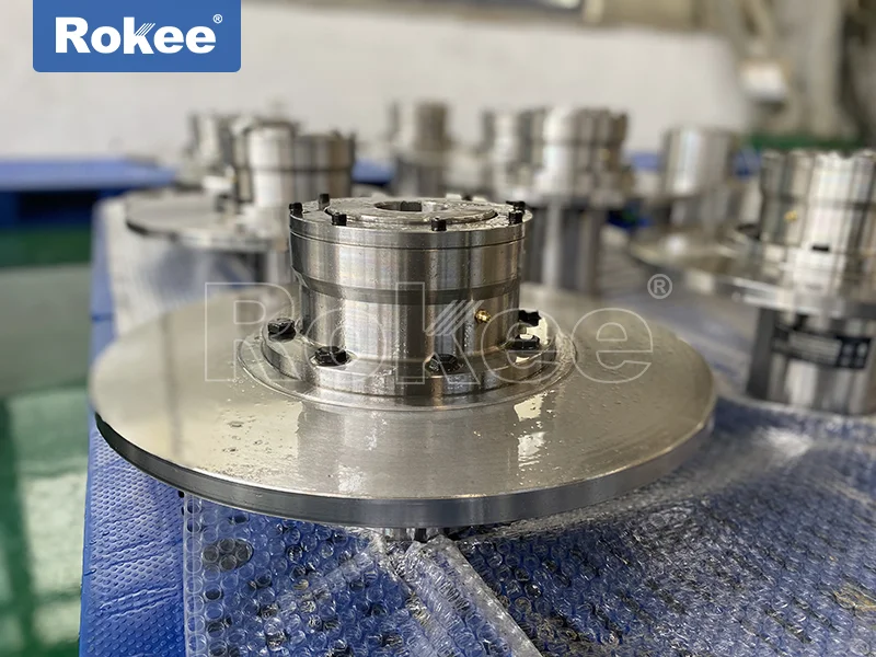 Barrel Gear Coupling Shows Strength of No Noise In Transmission Of Sandwich Panel Manufacturing Line