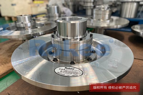 WGP带制动盘鼓形齿式联轴器平衡状态转子分布方法